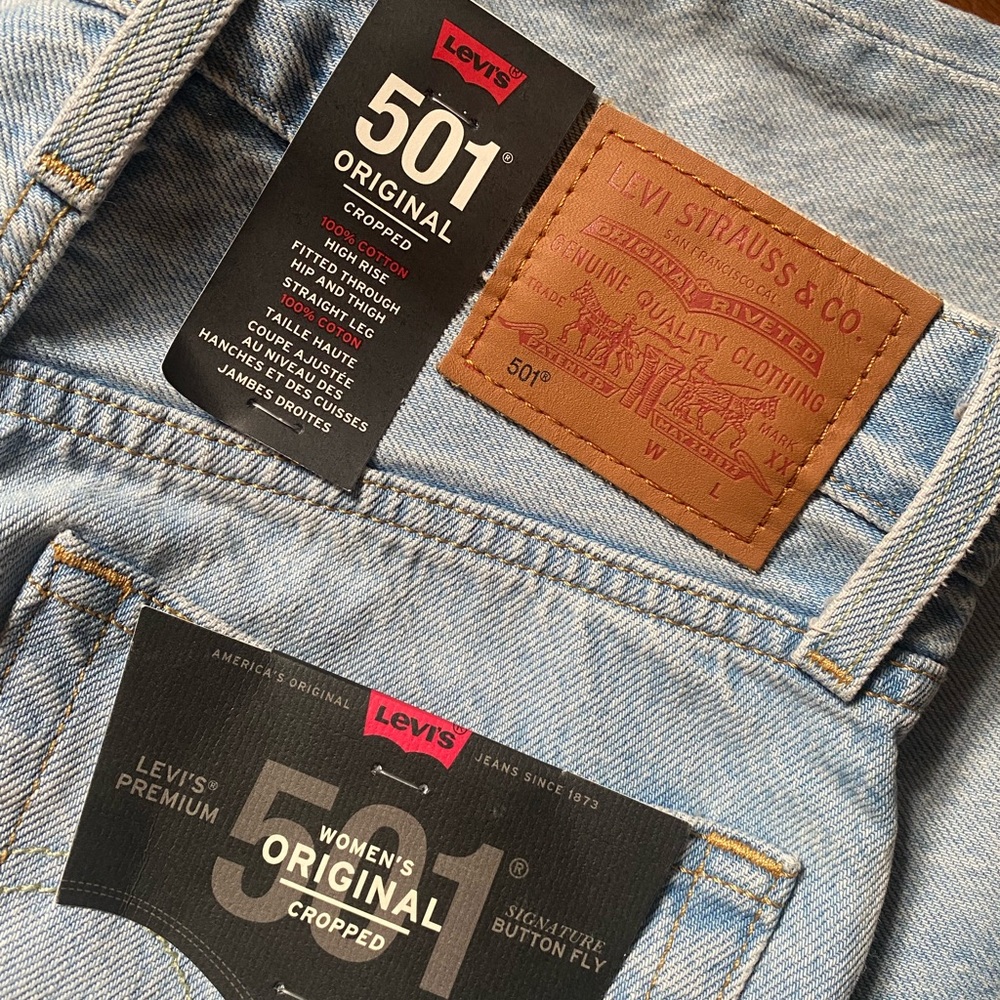 Levi’s 501 Straight Cropped NWT